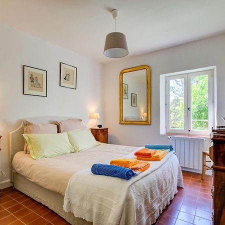 Les Chambres du Perussier Cucuron Extérieur photo